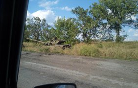 Танки были замечены между Придорожным и Новоановкой Луганской области. Фото andrei-bt