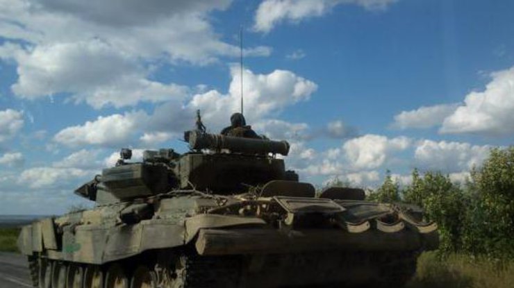 Современные российские танки были замечены в Луганской области. Фото andrei-bt