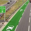 В Британии электромобили будут заряжаться от дороги при езде (фото)