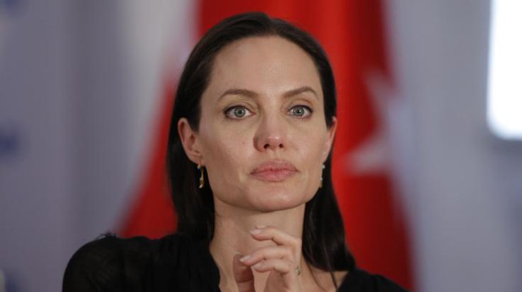 Анджелина Джоли серьезно больна. Фото epa.eu
