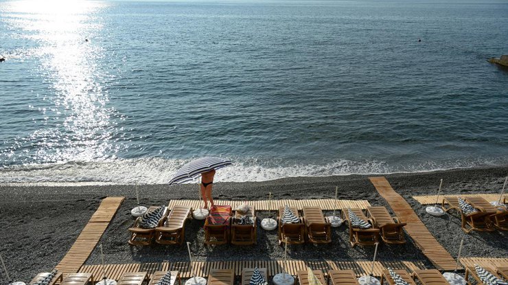 Пляж возле Ливадии, Крым