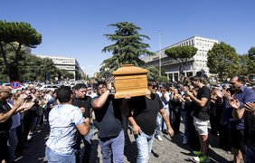 В Италии состоялись шикарные похороны мафиози. Фото epa.eu