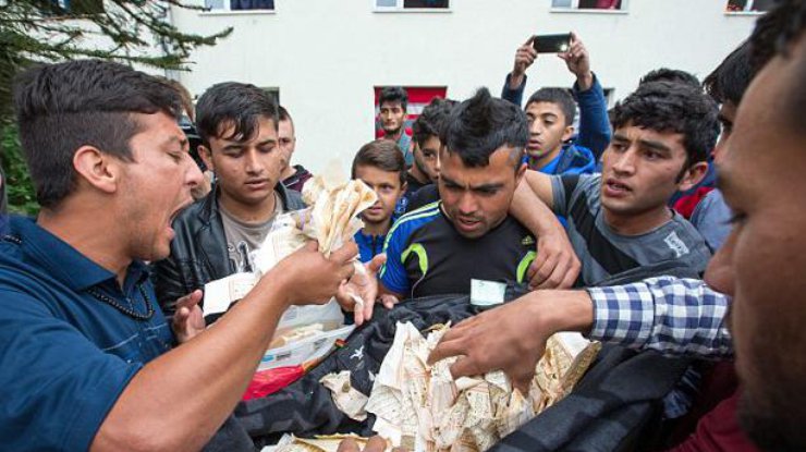 В Германии беженцы устроили погром из-за Корана