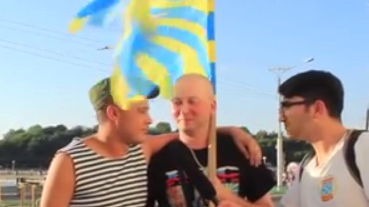 Россияне не любят гетеросексуалов. Кадр из видео
