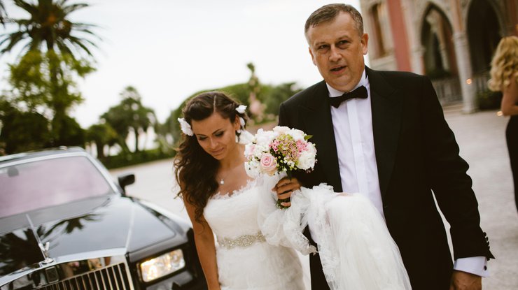 Губернатор Ленинградской области устроил дочери шикарную свадьбу