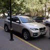 Прокурору на BMW выписали штраф за парковку на тротуаре (фото)