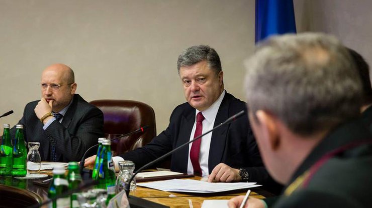Украинские власти ввели новые санкции против России