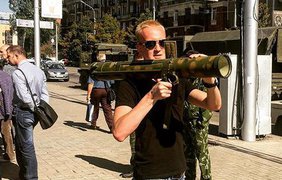 Дончане массово выкладывают в социальные сети фото с оружием