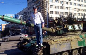 В центре Донецка много танков