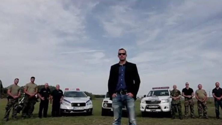 Ласло Тороскай записал видеообращение к беженцам.