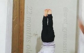 Невероятные трюки малыша. Фото: instagram.com/arat.gym