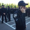В Киеве полицейский пытался продать украденный шлем (фото)