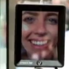 В Австралии робот стал в очередь за iPhone 6S