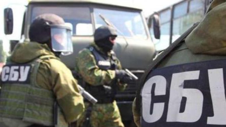 В Луганской области задержали маршрутку, которая везла сотни мобильных телефонов для боевиков ЛНР