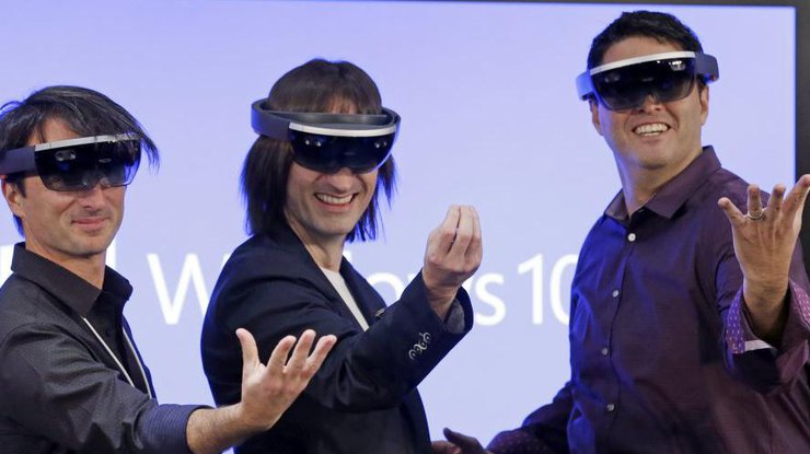 HoloLens