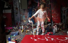Аэлита Андрэ, 7-летняя художница из Австралии.