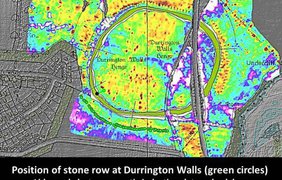 На карте указано расположение ряда камней стен Дарлингтона возле Стоунхенджа