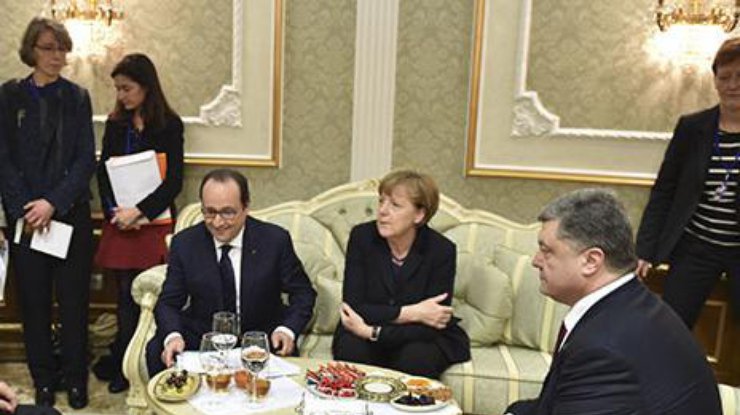 Олланд ждет "нормандскую четверку" в Париже. Фото pravda.ru