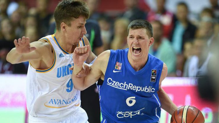 Сборная Украины потерпела второе поражение на чемпионате Европы