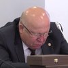 В России губернатор уснул на заседании Госдумы (видео)