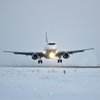 Аэропорт "Киев" закрыли из-за заноса самолета