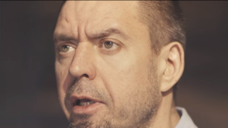 Сергей Михалок исполнил песню на украинском. Кадр из видео
