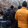 В Германии мигранты требуют убежища через суд