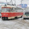 В центре Киева трамвай сошел с рельсов (фото)