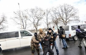 В Одесса мигранты дрались с бойцами СБУ