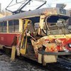 В Днепропетровске БТР протаранил трамвай (фото)