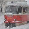 Снегопады в Украине: задержки авиарейсов и коллапс на дорогах