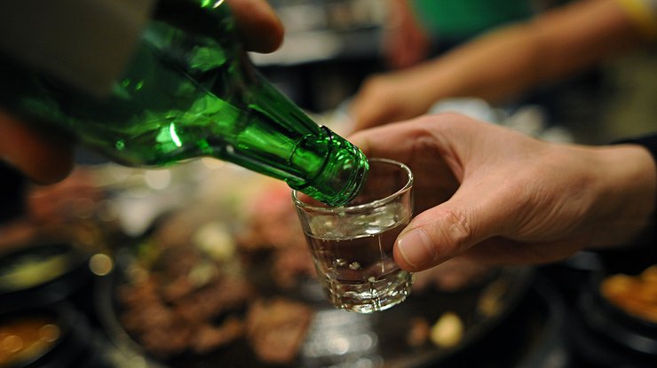 Количество жертв от отравления суррогатным алкоголем выросло до 54 человек