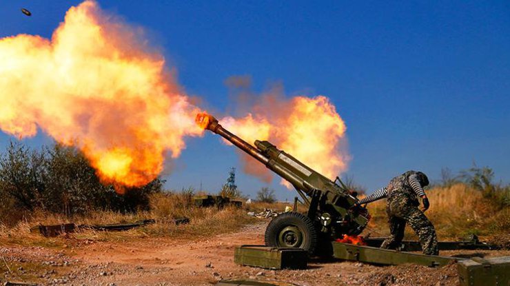 Боевики пустили в ход тяжелую артиллерию против украинских военных (фото: nahnews.org)
