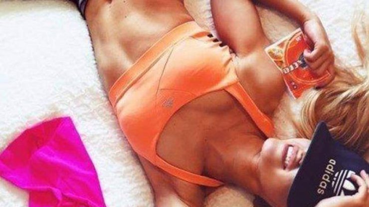 Новый тренд в Instagram: девушки массово худеют после лета (фото: Vk) 