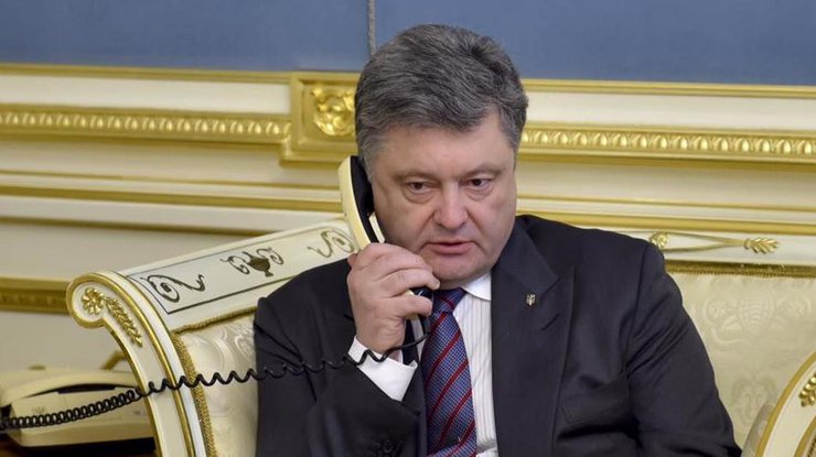 Порошенко и Байден обсудили продление санкций против России и реализацию минских договоренностей