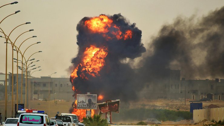 В Багдаде подорвался смертник, погибли около 30 человек