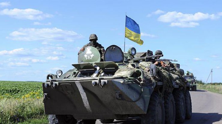 В Минобороны озвучили количество военных-контрактников (фото: brightwallpapers.com.ua)
