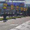 Аэропорт Алматы экстренно эвакуировали