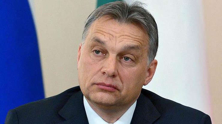 Премьер-министр Венгрии назвал "выдающимися" результаты референдума 