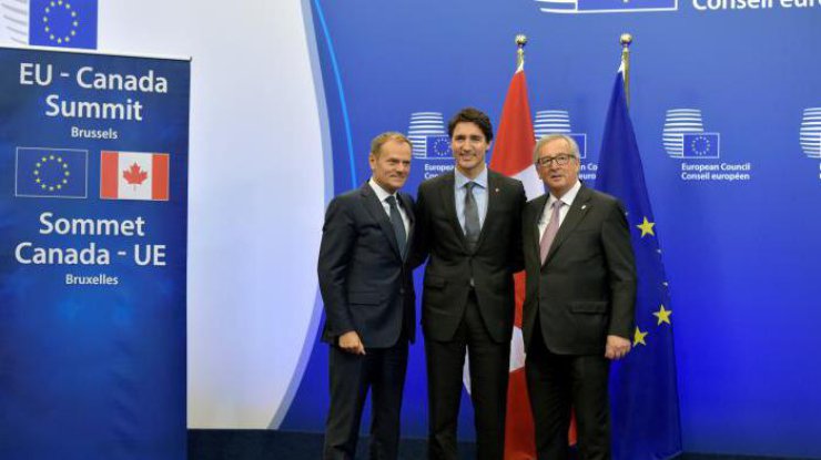 Евросоюз и Канада подписали соглашение о зоне свободной торговли