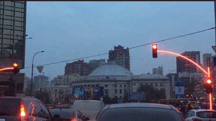 В Киеве появились новые экспериментальные светофоры