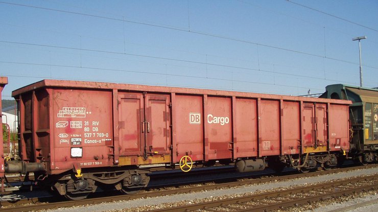 "Укрзализныця" потратит миллиард на грузовые вагоны 