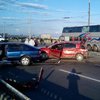 В Днепре на Дарницком мосту столкнулись сразу 9 авто