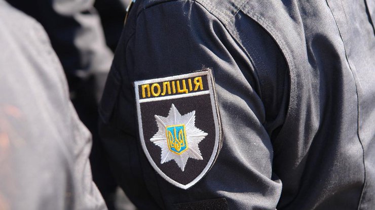 Япония обеспечит украинских полицейских зимней фотрмой