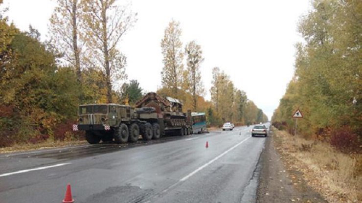 Страшное ДТП в Винницкой области: автобус врезался в тягач (фото: vn.npu.gov.ua)
