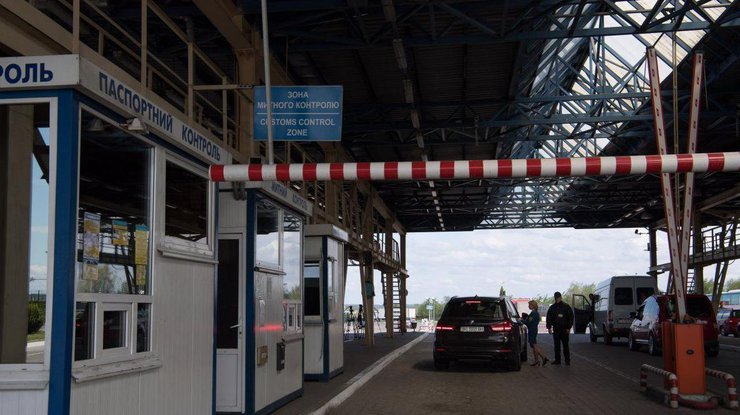 На границе с Польшей исчезли километровые очереди