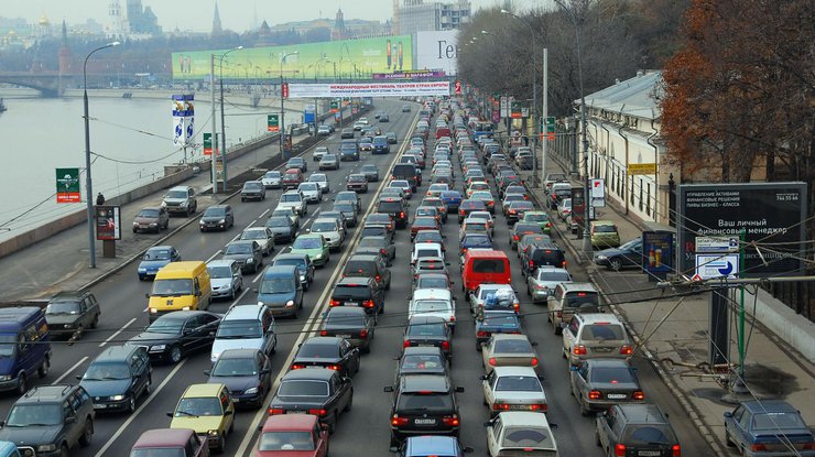 В Киеве пробки в 8 баллов 