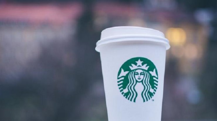 Украинская художница разработала дизайн для чашек сети Starbucks (фото: badfon.ru)
