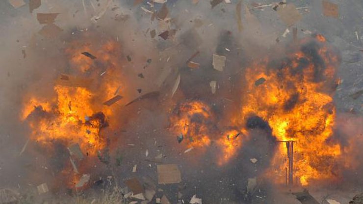 Взрыв в Пакистане унес жизни более 20 человек (фото: minval.az)