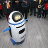 В Китае робот впервые "напал" на человека (фото)